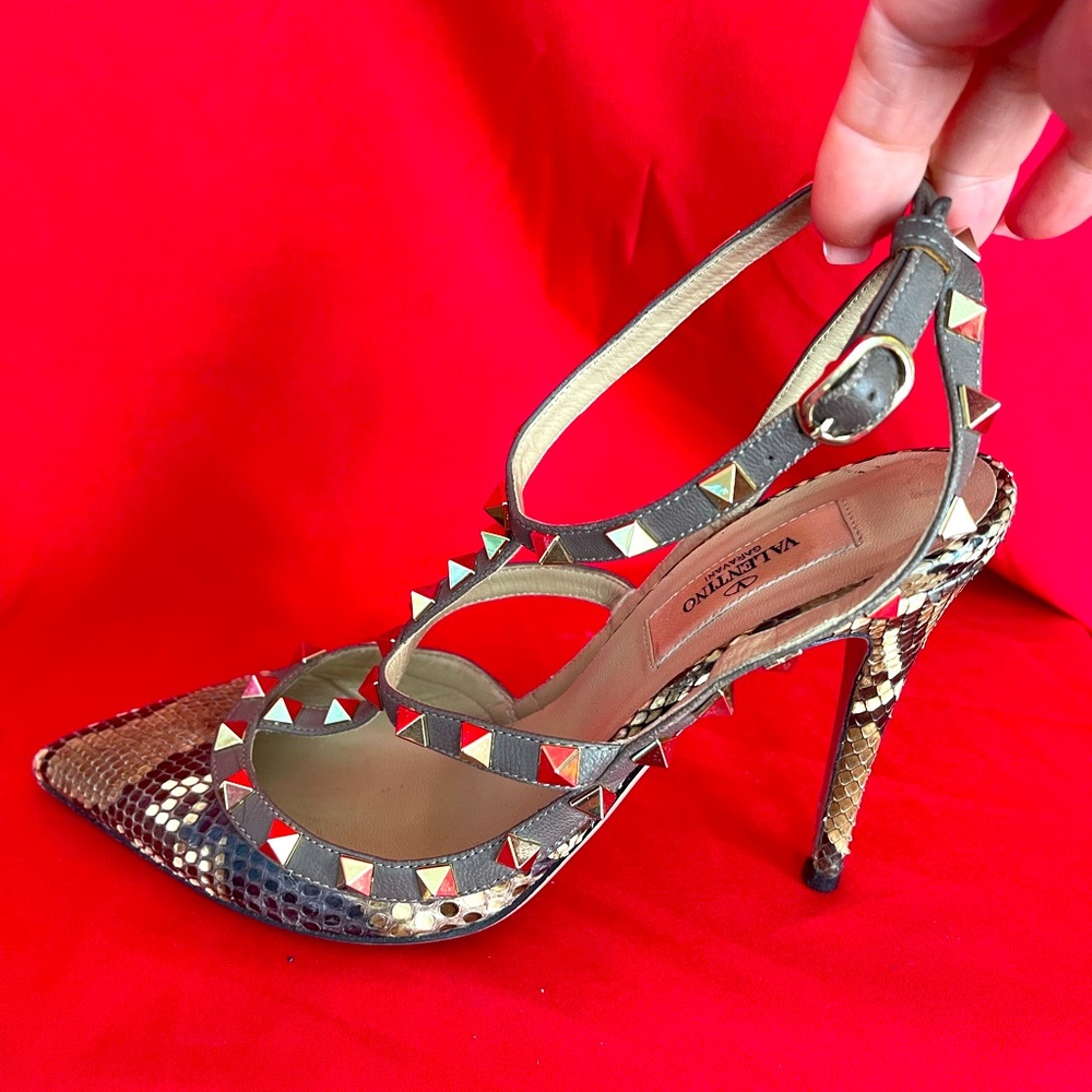 Authentic Valentino Garavani Rockstud Python Pump Heels